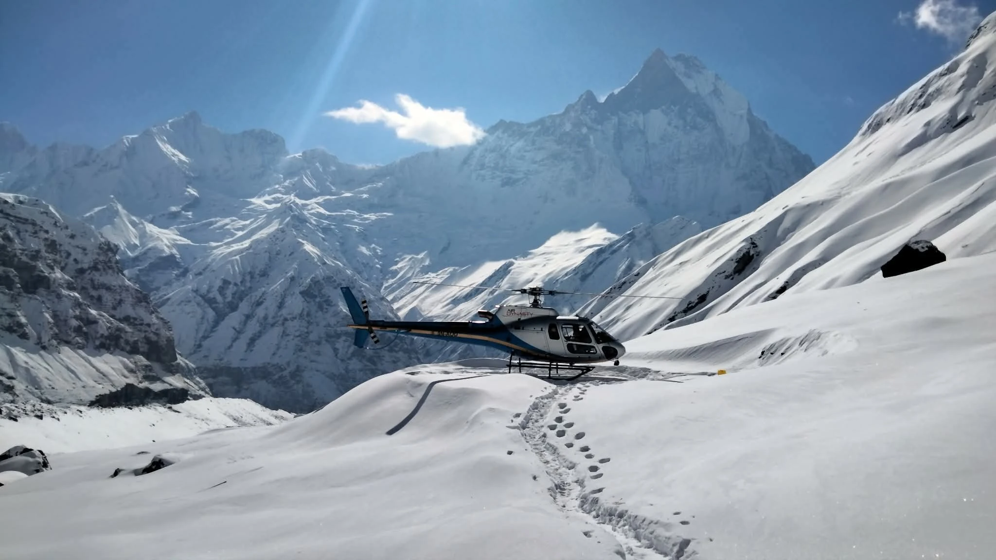 Annapurna Base Camp Helicopter Tour Frame 2