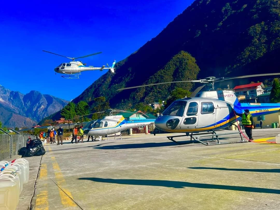 Everest Helicopter View 2