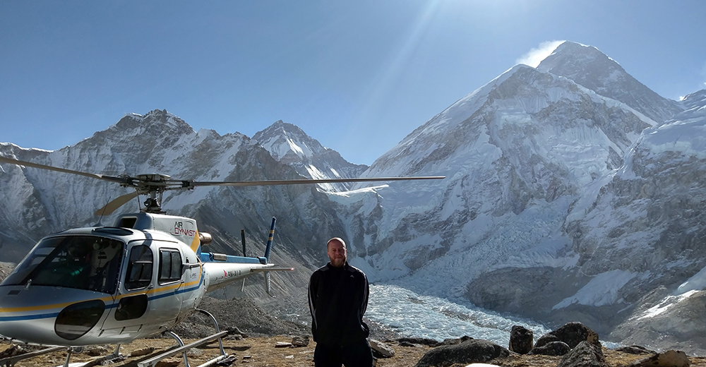 Everest Helicopter View 8